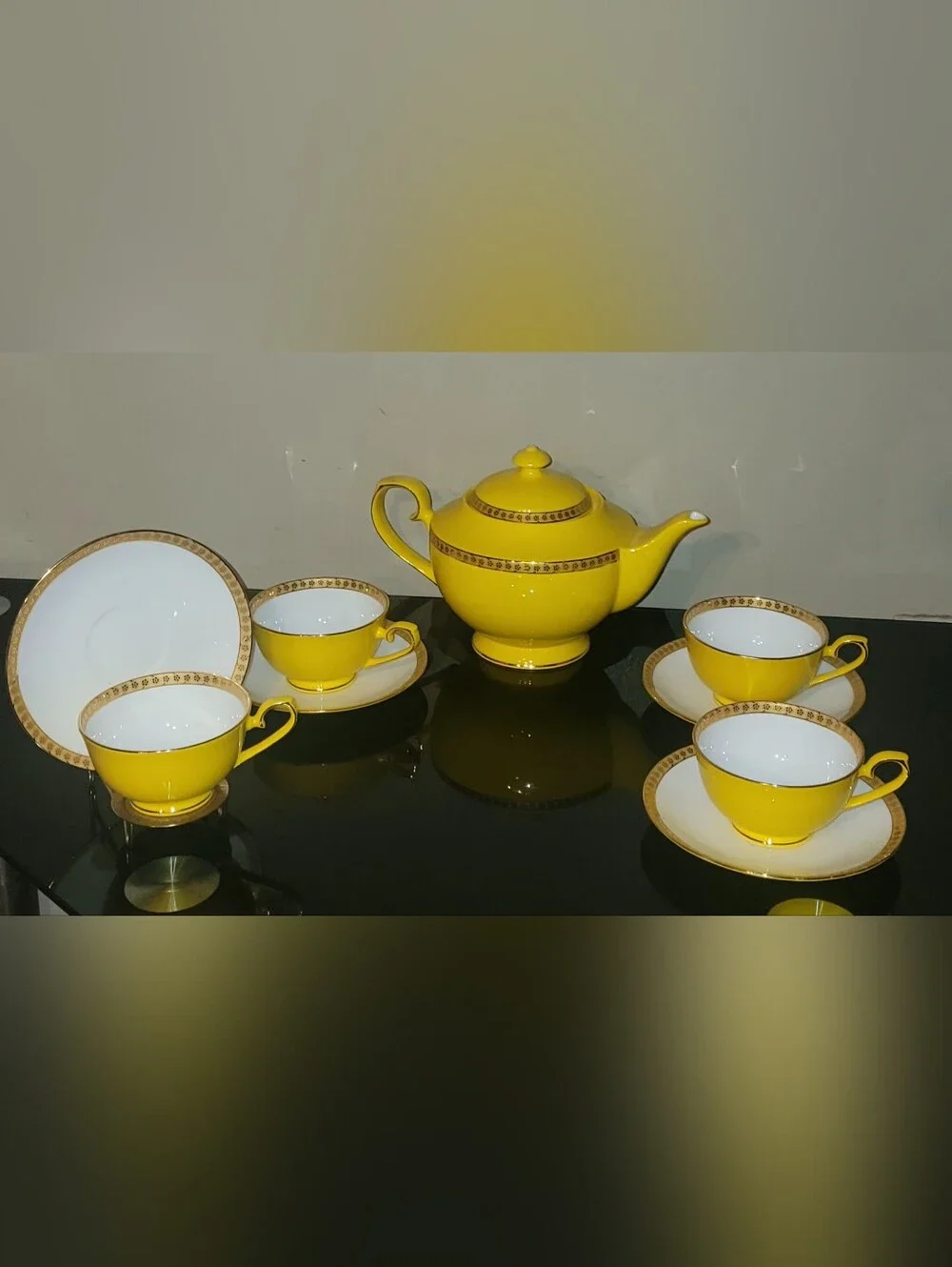 VINTAGE TEAVANA NOBLE POPPY Yellow Porcelain 10 PiecesTea Set with 14K Gold Trim
